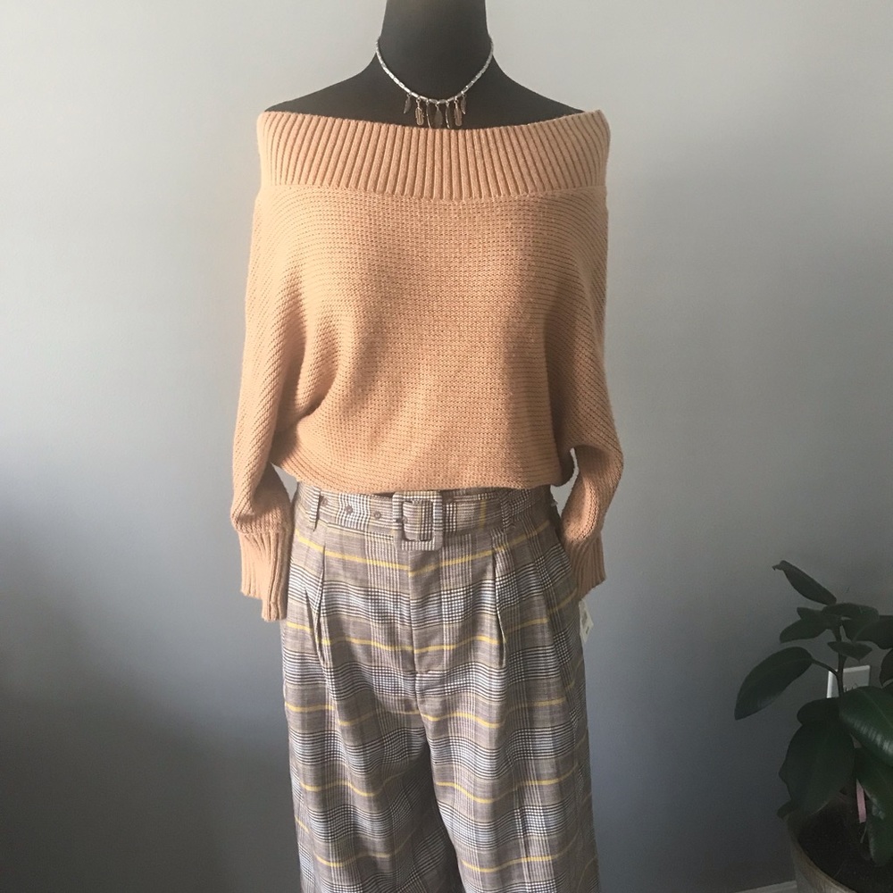 Wide-leg Pants